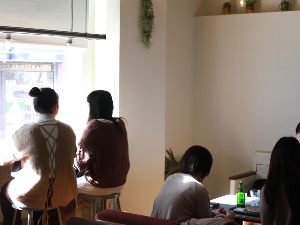 Almond Hostel & Cafe Shibuya Tokyo prefektur Exteriör bild